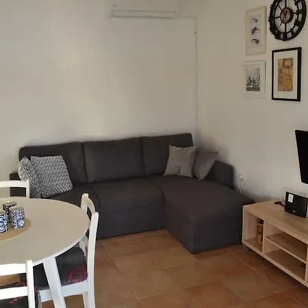 Beach House, Heated Private Pool, Bouy Holiday home *