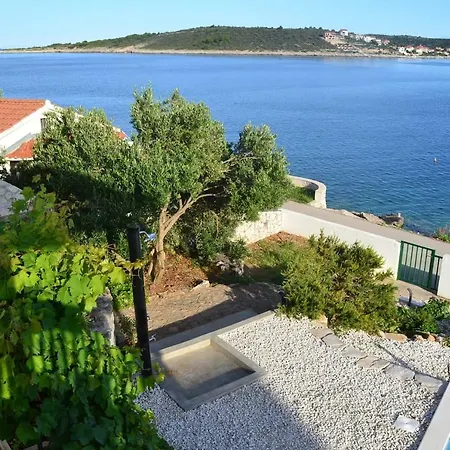 Beach House, Heated Private Pool, Bouy * Sevid
