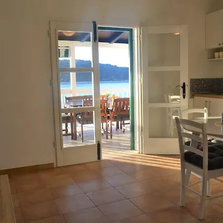 Beach House, Heated Private Pool, Bouy Holiday home *