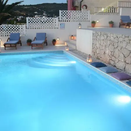 Beach House, Heated Private Pool, Bouy